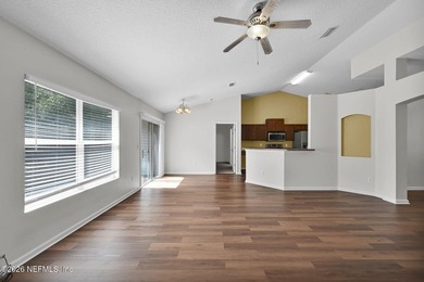 Move in ready home with minor upgrades priced to Sell - photo 14