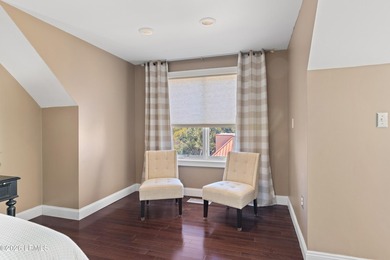 This beautifully updated 2 bedroom, 2.5 bath Harbourside II - photo 15