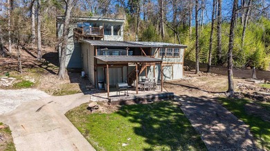 Two Waterfront Homes for the Price of One - Fully Furnished & - photo 2