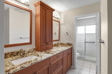 Like new! Bring your golf clubs, boat and your mother-in-law - photo 32