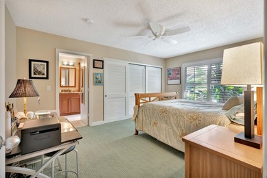 Like new! Bring your golf clubs, boat and your mother-in-law - photo 43