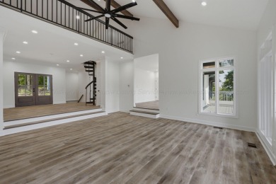 Smith Lake (Rock Creek) A fully renovated lake cottage on a nice - photo 9