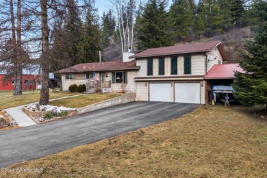 Pend Oreille River Home For Sale in Laclede Idaho