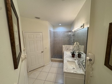 GREAT LOCATION, GATED COMMUNITY. RENOVATED, PARTIALLY FURNISHED - photo 12