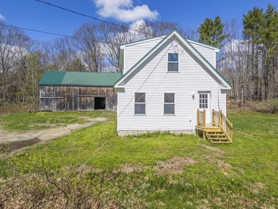 Nestled on 25.5 private acres in desirable Richmond, this - photo 3