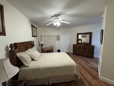 GREAT LOCATION, GATED COMMUNITY. RENOVATED, PARTIALLY FURNISHED - photo 16