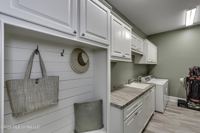 Experience luxury living in this custom-built, one-owner home - photo 29