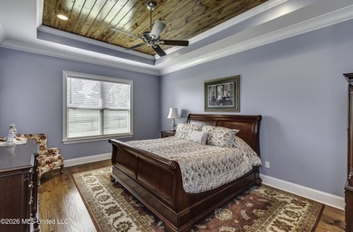 Experience luxury living in this custom-built, one-owner home - photo 32