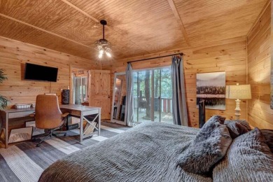 Smith Lake - A 3 bedroom and 2 bathroom rustic lake cottage just - photo 10