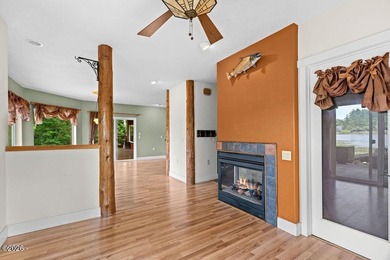Rare, 5 bedroom, universally designed, lakefront, income - photo 10