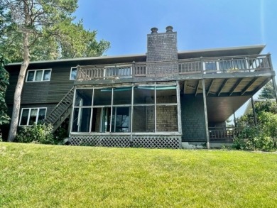 Home for sale on Lake Kampeska - Lake Home For Sale in Watertown, South Dakota