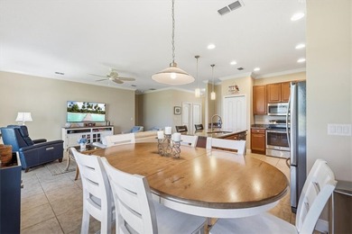 This beautifully maintained 2015 4 bed 2 bath residence - photo 11