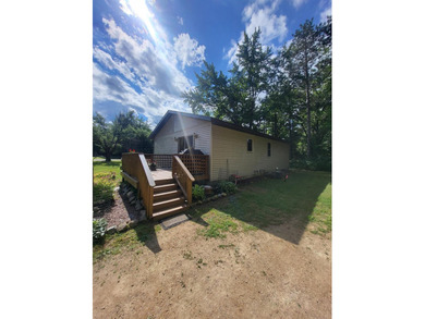 Nestled in a peaceful setting, this well maintained 2 bedroom, 1 - photo 14