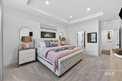 Welcome to luxury living in the highly sought-after Redhawk - photo 15