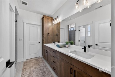 Welcome to luxury living in the highly sought-after Redhawk - photo 16
