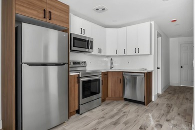 Space, style & modern luxury come together at 1657 Tillotson - photo 3