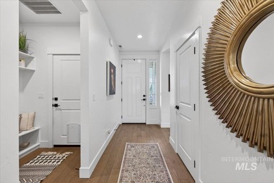 Welcome to luxury living in the highly sought-after Redhawk - photo 24