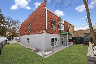 Space, style & modern luxury come together at 1657 Tillotson - photo 8