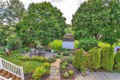 This gorgeous 4-bedroom, 2.5 bath home is the kind of place that - photo 3
