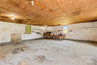 NEW LOWER PRICE! Desirable Location Between Mooresville and - photo 35