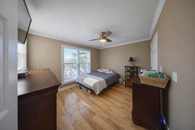 Welcome to Points of Pickwick, a premier gated community on - photo 20