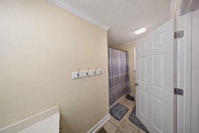 Welcome to Points of Pickwick, a premier gated community on - photo 21