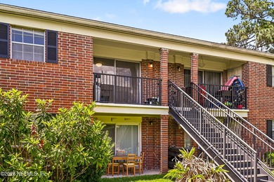 Priced to sell quickly! This turnkey condo at 4915 Baymeadows Rd - photo 34