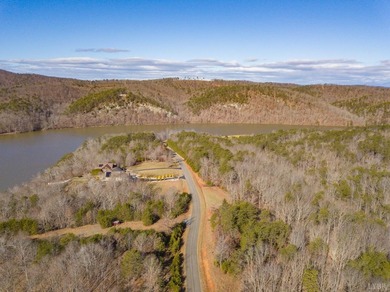 Welcome to your dream home's future address! This 0.97-acre lot - photo 9