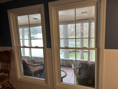 This is a charming cabin on beautiful Smith Lake, built in 1968 - photo 10