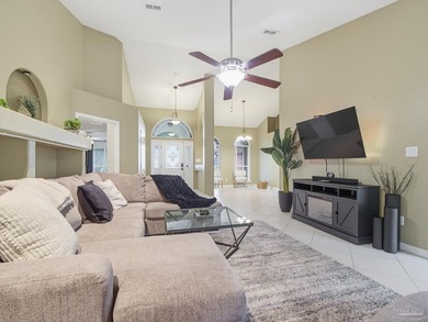 Welcome home to this beautifully maintained 3-bedroom, 2-bath - photo 12
