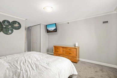 Discover urban living at its finest in this stylish condo! - photo 12