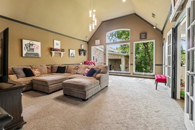 Beautiful single story home on a large heavily wooded home site - photo 14