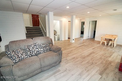 Welcome home to this spacious 5BR/3BA split foyer on a level lot - photo 18