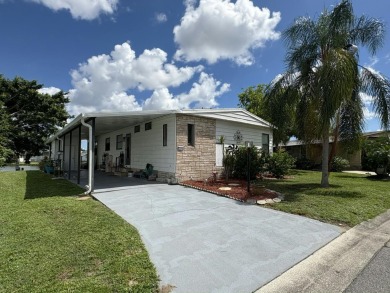 (private lake, pond, creek) Home For Sale in Melbourne Florida