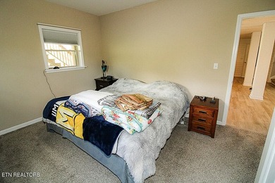 Welcome home to this spacious 5BR/3BA split foyer on a level lot - photo 22