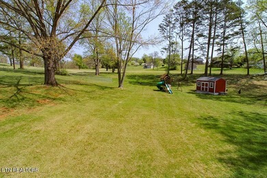 Welcome home to this spacious 5BR/3BA split foyer on a level lot - photo 30