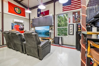 Beautiful single story home on a large heavily wooded home site - photo 32