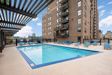 Discover urban living at its finest in this stylish condo! - photo 32