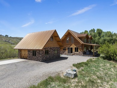 Welcome to Willow Bend, a custom-built log home on WY's iconic - photo 4