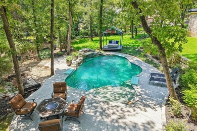 Beautiful single story home on a large heavily wooded home site - photo 37