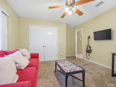 Welcome home to this beautifully maintained 3-bedroom, 2-bath - photo 38