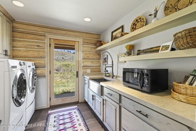 Welcome to Willow Bend, a custom-built log home on WY's iconic - photo 9