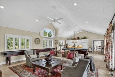 First time on the market since its full renovation and 6,500 SF - photo 41