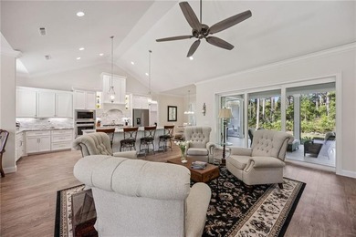 Welcome to refined coastal living in the highly sought-after - photo 6