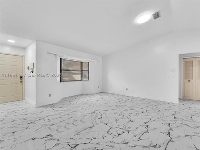 Incredible opportunity to own this charming 2 bedroom, 2 - photo 5