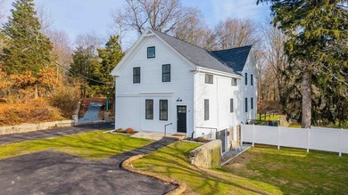 Lake Condo For Sale in Freetown, Massachusetts