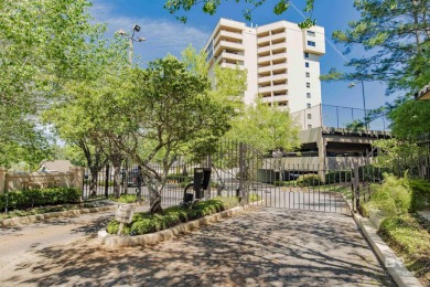 Experience luxury living in this stunning condo at Loma Alta