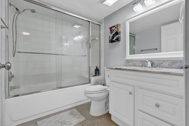 Location is everything! This 3-bedroom, 2-bath condo in Windwood - photo 14
