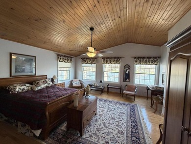 Lake LaTonka living at its finest! Nestled on a quiet cul-de-sac - photo 22