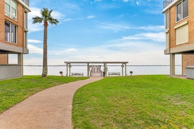 Located right in the heart of *Old Town* Port Aransas! The - photo 32